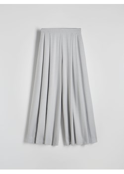 Reserved - Szerokie spodnie z zakładkami - jasnoszary ze sklepu Reserved w kategorii Spodnie damskie - zdjęcie 174679212