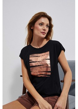 T-shirt z nadrukiem w kolorze złotym czarny ze sklepu Moodo.pl w kategorii Bluzki damskie - zdjęcie 174681174