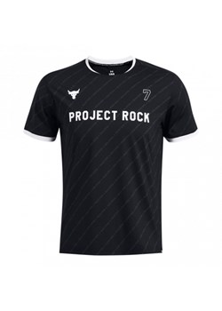 Męska koszulka treningowa Under Armour Project Rock Rugby Shirt - czarna ze sklepu Sportstylestory.com w kategorii T-shirty męskie - zdjęcie 174707291