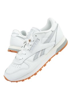 Buty Reebok Wms Classic HQ2234 białe ze sklepu ButyModne.pl w kategorii Buty sportowe damskie - zdjęcie 174710622