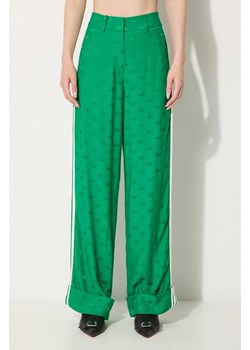 adidas Originals spodnie Jaquard Pant damskie kolor zielony szerokie high waist IX0943 ze sklepu PRM w kategorii Spodnie damskie - zdjęcie 174727562