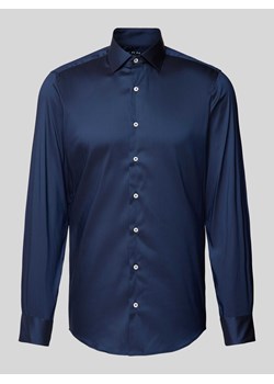 Koszula biznesowa o kroju slim fit z kołnierzykiem typu kent ze sklepu Peek&Cloppenburg  w kategorii Koszule męskie - zdjęcie 174734234