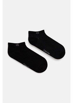 Calvin Klein skarpetki 2-pack męskie kolor czarny 701229435 ze sklepu ANSWEAR.com w kategorii Skarpetki męskie - zdjęcie 174753982