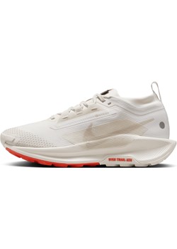 Damskie wodoszczelne buty do biegania w terenie Nike Pegasus Trail 5 GORE-TEX - Biel ze sklepu Nike poland w kategorii Buty sportowe damskie - zdjęcie 174759582