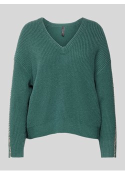 Sweter z dzianiny z wełny lana z dekoltem w serek ze sklepu Peek&Cloppenburg  w kategorii Swetry damskie - zdjęcie 174800332