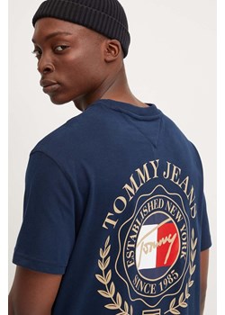 Tommy Jeans t-shirt bawełniany męski kolor granatowy z nadrukiem DM0DM18540 ze sklepu ANSWEAR.com w kategorii T-shirty męskie - zdjęcie 174805442