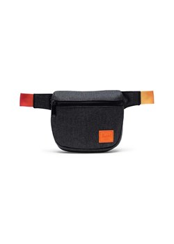 Herschel nerka Fifteen kolor czarny 10215-03924-OS ze sklepu ANSWEAR.com w kategorii Nerki - zdjęcie 174809604