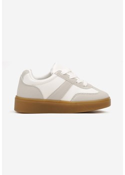 Beżowo-Szare Buty Sportowe Sneakersy na Płaskiej Podeszwie ze Sznurowaniem i Ozdobnym Pasem Azilaine ze sklepu born2be.pl w kategorii Buty sportowe dziecięce - zdjęcie 174812650