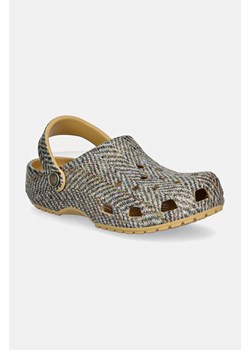 Crocs klapki Crocsclassic Tweed Clog damskie kolor beżowy 210403 ze sklepu PRM w kategorii Klapki damskie - zdjęcie 174870574