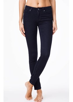 Jeansy damskie skinny ze średnim stanem w kolorze granatowym CON-623-100R, Kolor granatowy, Rozmiar XL, Conte ze sklepu Primodo w kategorii Jeansy damskie - zdjęcie 174885131