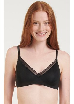 Sloggi czarny miękki biustonosz Body Adapt Twist Soft bra 10214595, Kolor czarny, Rozmiar L, Sloggi ze sklepu Primodo w kategorii Biustonosze - zdjęcie 174909894