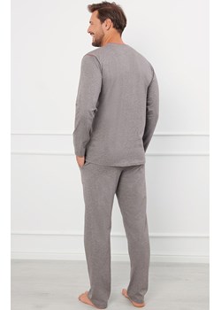 Piżama męska szara z długim rękawem i długimi spodniami Ludwik, Kolor szary melanż-czerwony, Rozmiar M, Italian Fashion ze sklepu Intymna w kategorii Piżamy męskie - zdjęcie 174951860