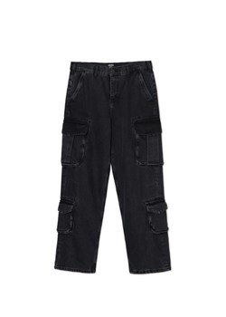 Cropp - Szare baggy z kieszeniami cargo - szary ze sklepu Cropp w kategorii Spodnie męskie - zdjęcie 174957861