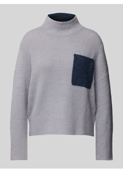 Sweter z dzianiny z kieszenią na piersi ze sklepu Peek&Cloppenburg  w kategorii Swetry damskie - zdjęcie 174970623