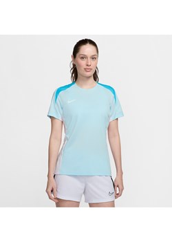 Damska koszulka piłkarska z krótkim rękawem Dri-FIT Nike Strike - Niebieski ze sklepu Nike poland w kategorii Bluzki damskie - zdjęcie 175019354