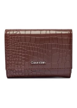 Calvin Klein Portfel ze sklepu Gomez Fashion Store w kategorii Portfele damskie - zdjęcie 175100230