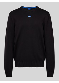 Sweter z dzianiny z wyhaftowanym logo model ‘San Cosmo’ ze sklepu Peek&Cloppenburg  w kategorii Swetry męskie - zdjęcie 175127240