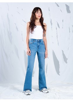 Cropp - Jeansy skinny flare - niebieski ze sklepu Cropp w kategorii Jeansy damskie - zdjęcie 175148904