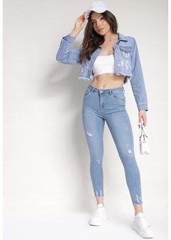 Jasnoniebieskie Jeansy Skinny z Efektem Push Up i Przetarciami Pyrallis ze sklepu Born2be Odzież w kategorii Jeansy damskie - zdjęcie 175230784