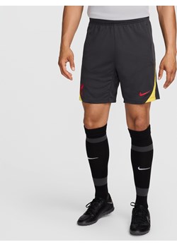 Męskie spodenki piłkarskie z dzianiny Nike Dri-FIT Liverpool F.C. Strike (wersja trzecia) - Szary ze sklepu Nike poland w kategorii Spodenki męskie - zdjęcie 175379822