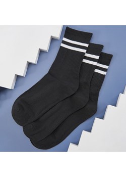 Sinsay - Skarpetki 3 pack - wielobarwny ze sklepu Sinsay w kategorii Skarpetki damskie - zdjęcie 175418343