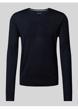 Sweter z dzianiny z dekoltem w serek ze sklepu Peek&Cloppenburg  w kategorii Swetry męskie - zdjęcie 175438573