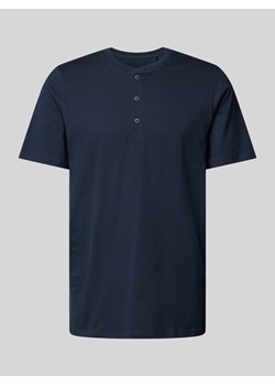 T-shirt z krótką listwą guzikową ze sklepu Peek&Cloppenburg  w kategorii T-shirty męskie - zdjęcie 175441540