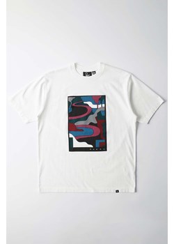 by Parra t-shirt bawełniany The Stelvio męski kolor biały z nadrukiem 52200 ze sklepu PRM w kategorii T-shirty męskie - zdjęcie 175449203