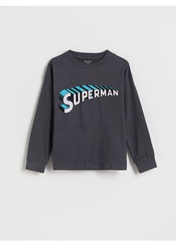 Reserved - Longsleeve Superman - ciemnoszary ze sklepu Reserved w kategorii T-shirty chłopięce - zdjęcie 175458081