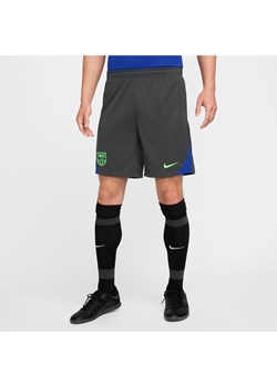 Męskie spodenki piłkarskie z dzianiny Nike Dri-FIT FC Barcelona Strike (wersja trzecia) - Szary ze sklepu Nike poland w kategorii Spodenki męskie - zdjęcie 175459412