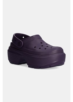 Crocs klapki Stomp Clog damskie kolor fioletowy na platformie 209347 ze sklepu PRM w kategorii Klapki damskie - zdjęcie 175474653