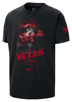 T-shirt męski NBA Nike Chicago Bulls Courtside - Czerń ze sklepu Nike poland w kategorii T-shirty męskie - zdjęcie 175481532