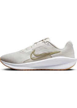 Damskie buty do biegania po asfalcie Nike Downshifter 13 - Szary ze sklepu Nike poland w kategorii Buty sportowe damskie - zdjęcie 175481930