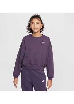 Dziewczęca bluza dresowa o pudełkowym kroju z półokrągłym dekoltem Nike Sportswear Club Fleece - Fiolet ze sklepu Nike poland w kategorii Bluzy damskie - zdjęcie 175481933