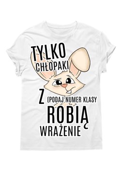 koszulki dla kolegów z klasy, koszulki na klasowy dzień chłopaka robią wrażenie z zającem ze sklepu Time For Fashion w kategorii T-shirty męskie - zdjęcie 175636221