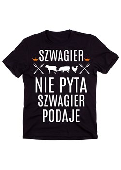 Koszulka dla szwagra na prezent SZWAGIER NIE PYTA SZWAGIER PODAJE ze sklepu Time For Fashion w kategorii T-shirty męskie - zdjęcie 175638540