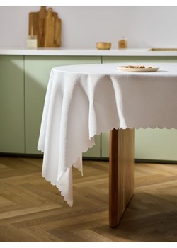 Sinsay - Obrus - biały ze sklepu Sinsay w kategorii Obrusy i bieżniki - zdjęcie 175657801