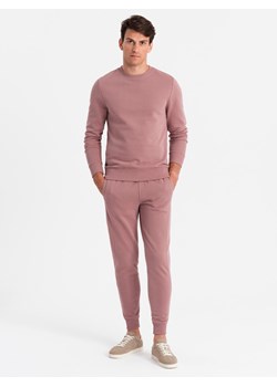 Dresowy komplet męski bawełniany BASIC bluza nierozpinana + joggery – ciemnoróżowy V4 Z84 ze sklepu ombre w kategorii Spodnie męskie - zdjęcie 175784180