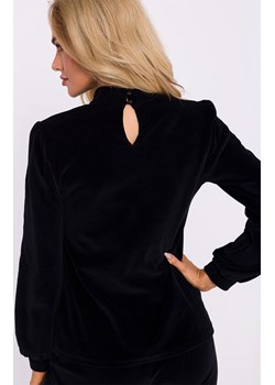 Welurowa bluzka z dekoltem typu halter neck czarna M831, Kolor czarny, Rozmiar L, MOE ze sklepu Primodo w kategorii Bluzki damskie - zdjęcie 175926350