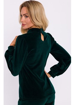 Welurowa bluzka z dekoltem typu halter neck zielona M831, Kolor zielony, Rozmiar L, MOE ze sklepu Primodo w kategorii Bluzki damskie - zdjęcie 175926360