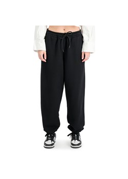 Spodnie Alpha Industries Essentials RL WMN 14605003 - czarne ze sklepu streetstyle24.pl w kategorii Spodnie męskie - zdjęcie 175959253