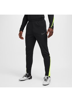 Męskie spodnie piłkarskie Therma-FIT Nike Academy Winter Warrior - Czerń ze sklepu Nike poland w kategorii Spodnie męskie - zdjęcie 175977371