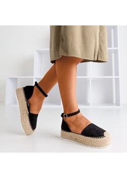 Royalfashion Czarne espadryle damskie na platformie Savanto ze sklepu royalfashion.pl w kategorii Espadryle damskie - zdjęcie 175991410