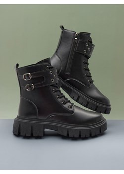 Sinsay - Botki workery - czarny ze sklepu Sinsay w kategorii Workery damskie - zdjęcie 176069952