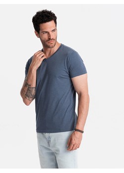 Męska klasyczna bawełniana koszulka z dekoltem w serek BASIC – niebieski melanż V18 OM-TSBS-0145 ze sklepu ombre w kategorii T-shirty męskie - zdjęcie 176080590