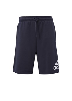 Krótki adidas Must Haves Badge of Sport ze sklepu Decathlon w kategorii Spodenki męskie - zdjęcie 176090902