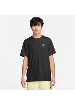 Koszulka sportowa męska Nike AR4997MNSWCLUBTEECZARNY ze sklepu Decathlon w kategorii T-shirty męskie - zdjęcie 176153802