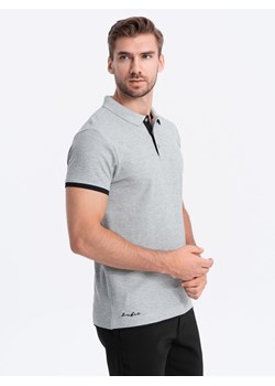 Bawełniana koszulka męska polo z kontrastowymi wykończeniami – szara V7 OM-POSS-0113 ze sklepu ombre w kategorii T-shirty męskie - zdjęcie 176237773