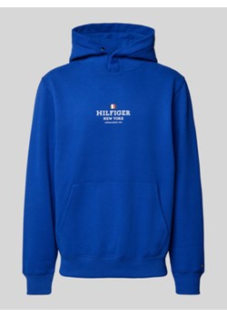 Bluza z kapturem,nadrukiem z logo i kieszenią kangurką ze sklepu Peek&Cloppenburg  w kategorii Bluzy męskie - zdjęcie 176243923