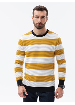 Sweter męski w paski - musztardowy V2 E189 ze sklepu ombre w kategorii Swetry męskie - zdjęcie 176276000